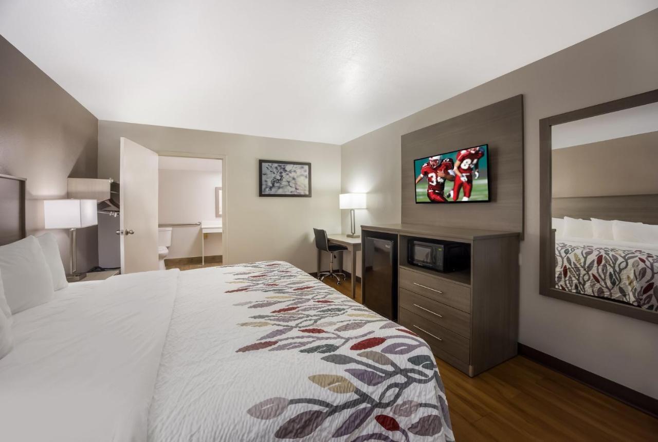 Red Roof Inn & Suites โทมัสวิลล์ ภายนอก รูปภาพ