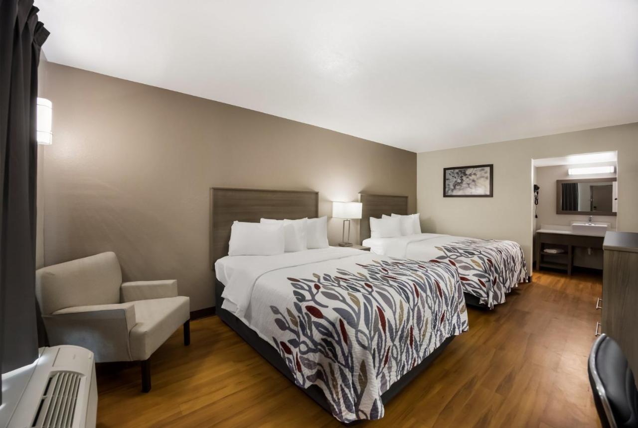 Red Roof Inn & Suites โทมัสวิลล์ ภายนอก รูปภาพ