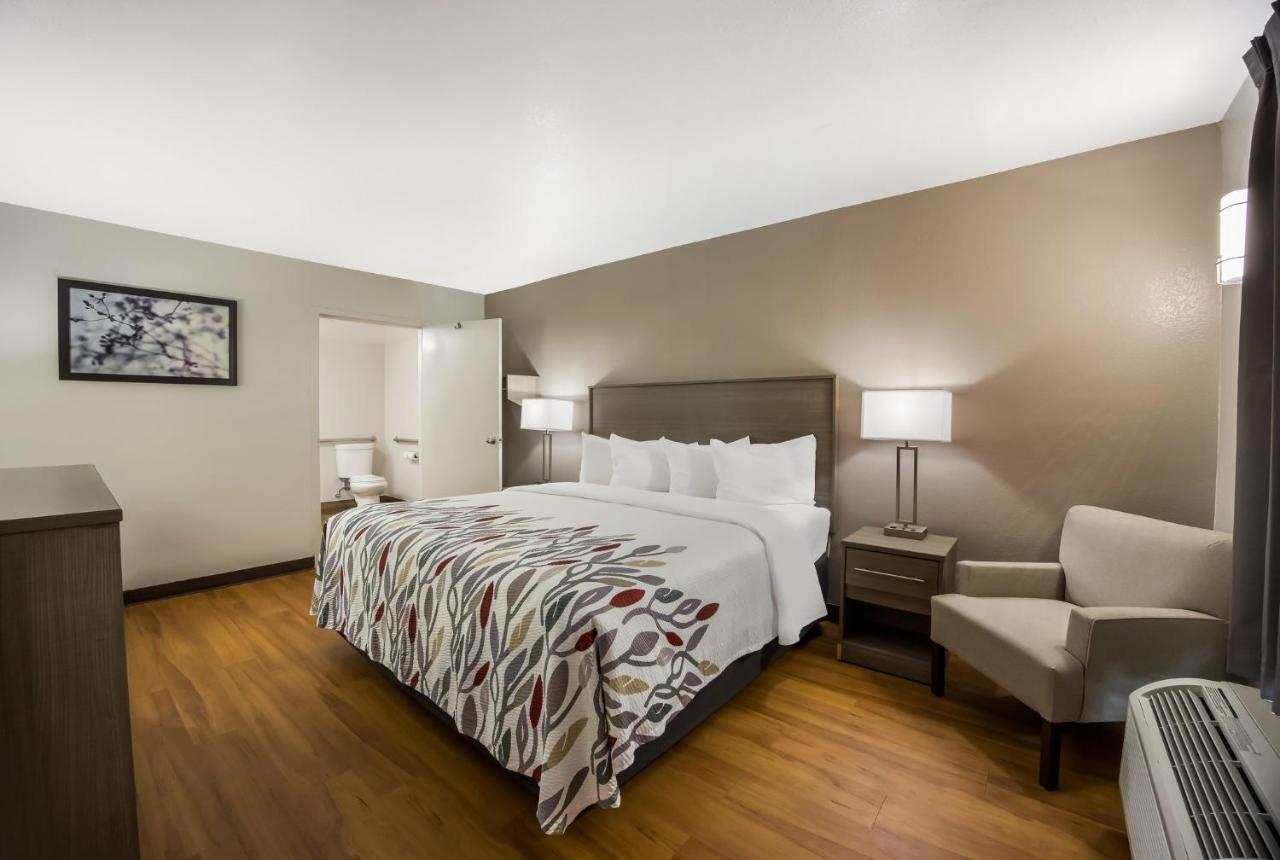 Red Roof Inn & Suites โทมัสวิลล์ ภายนอก รูปภาพ